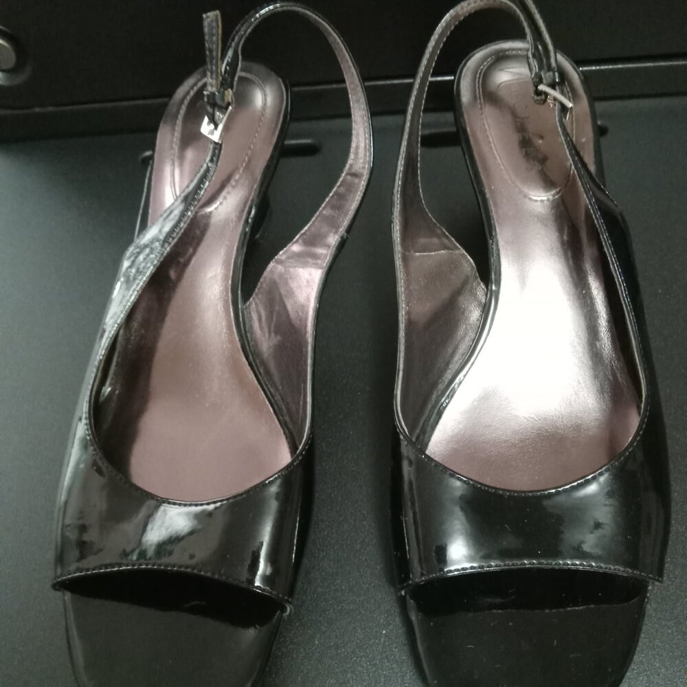 Sandal